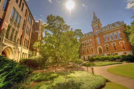 The Commodore - Stunning Vandy Home, Walk To It All Нэшвилл Экстерьер фото